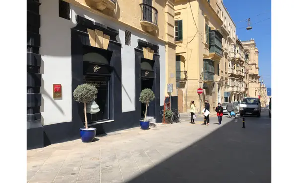 Take-away - Restaurent for rent in Valletta