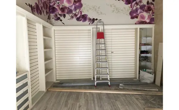 Beautiful Shop For Rent in the best part of Republic Street, Valletta