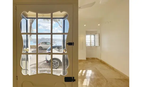 Office to let Malta: 90sqm commercial premises for rent in Valletta