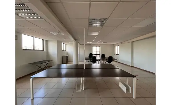 Office for rent Malta: 245sqm office for rent in Msida