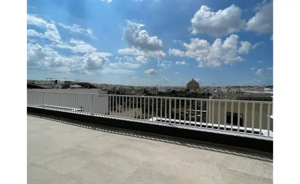 Estate agents Malta: Penthouse office for rent in Mosta