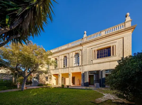 One of a kind Palazzo with Pool and vast Gardens for sale in Wardija