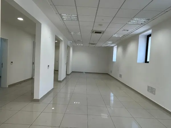 Floriana Hub Excellence: Luxurious 214 sqm Office in Valletta's Vicinity