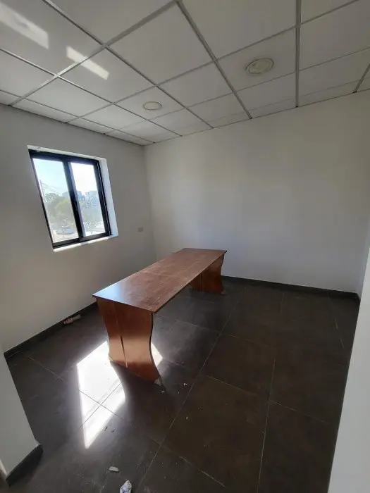 Birkirkara Office Rental: Spacious Third Floor Space with Flexible Amenities
