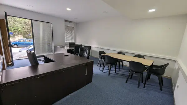 Office/shop on the ground floor for rent in Swieqi