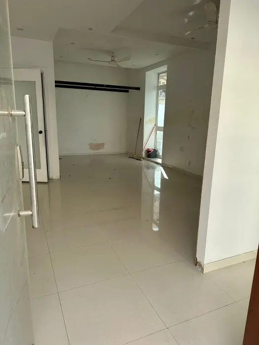 Prime Retail Space in St. Paul's Bay: 45sqm Shop with Patio