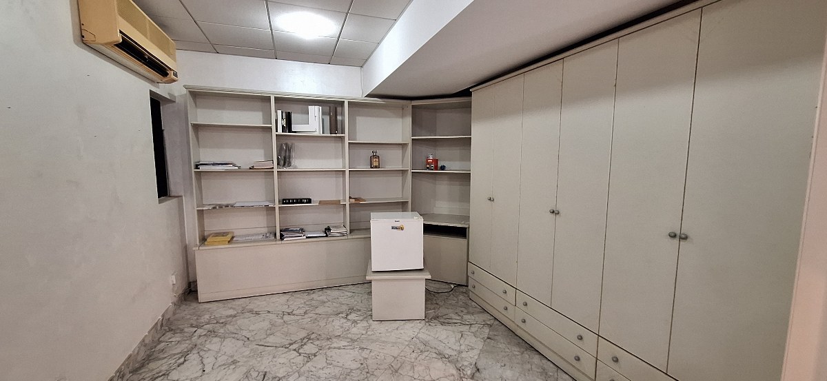 60sqm ground floor office for rent in Bugibba