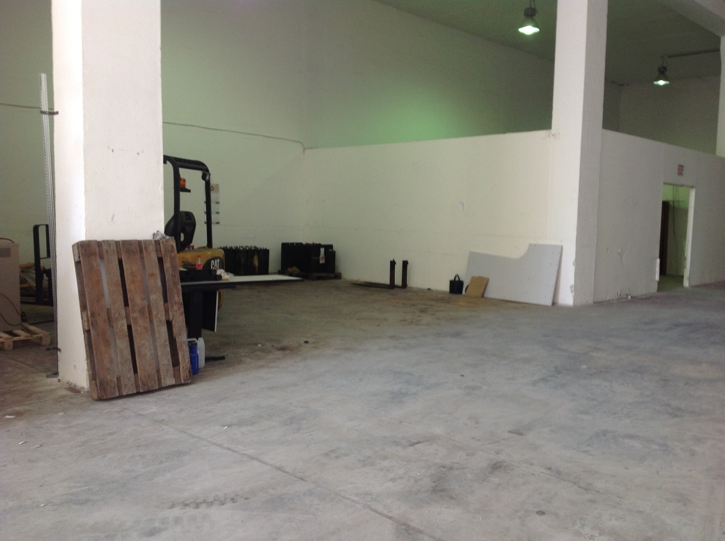 Modern 550 square metre Warehouse in Qormi to let