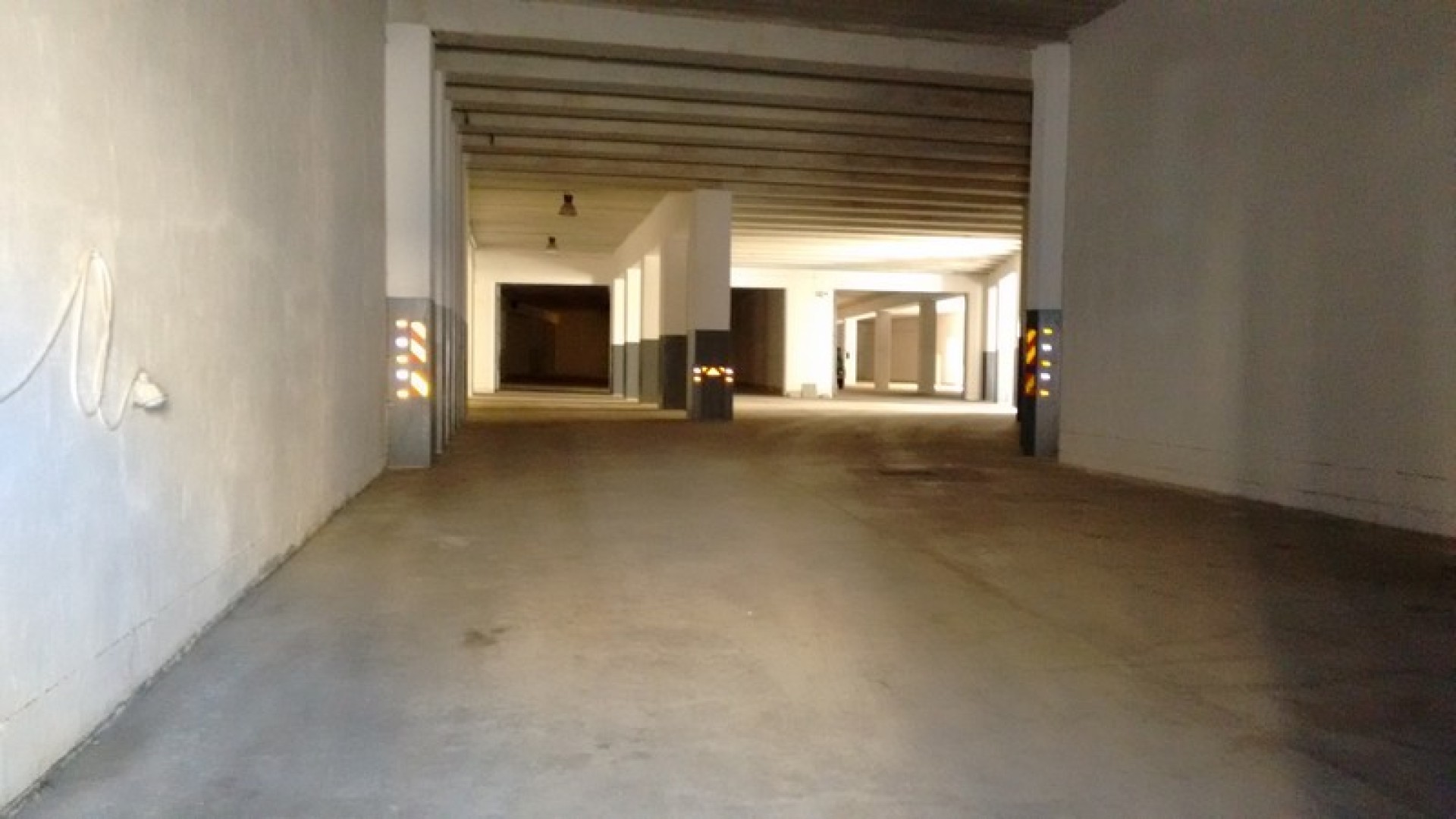 Massive 2850 square metre Warehouse for Rent/sale in Handaq Qormi