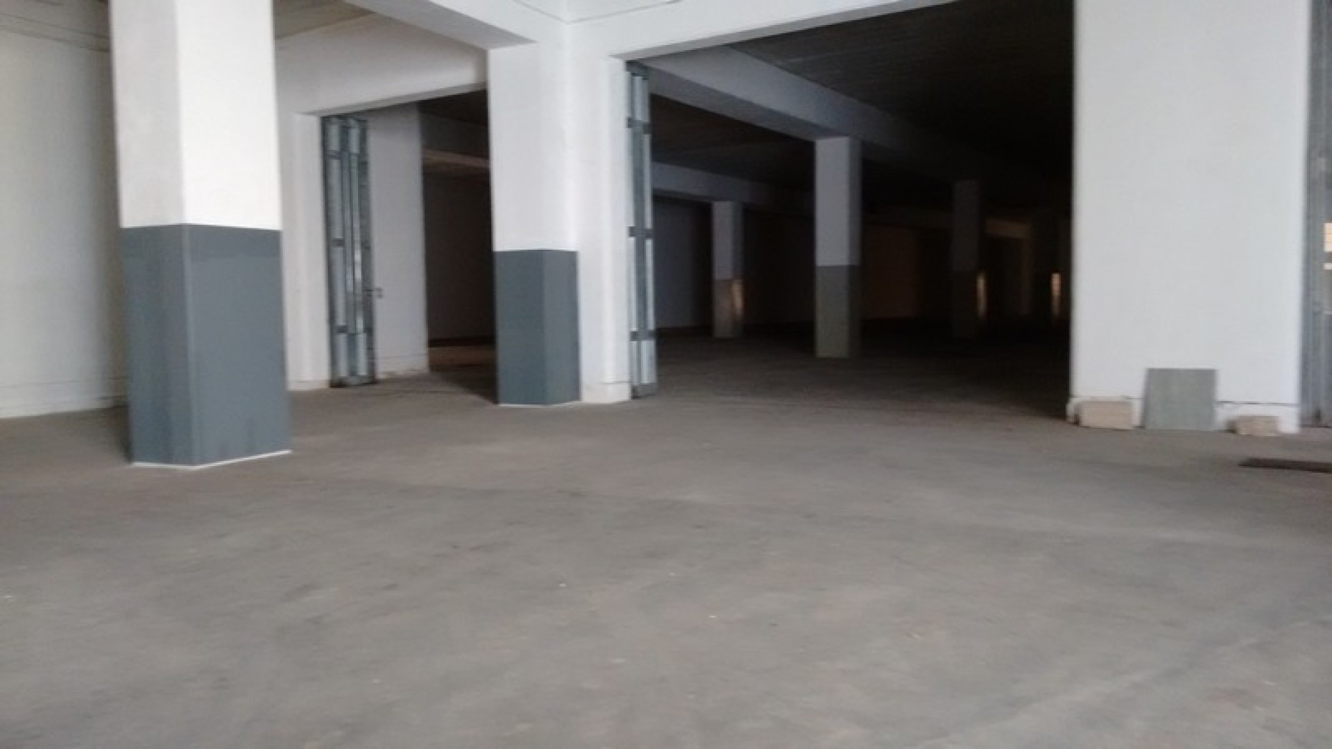 Massive 2850 square metre Warehouse for Rent/sale in Handaq Qormi