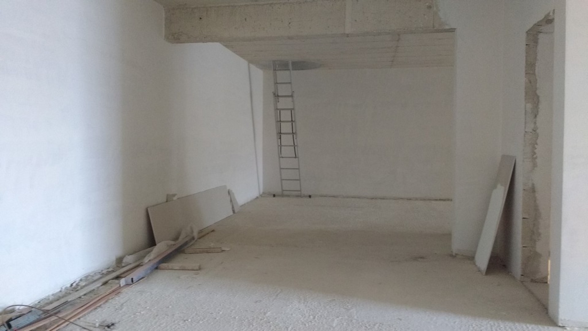 Seafront 180 square metre Duplex Commercial in Xemxija on the seafront for rent