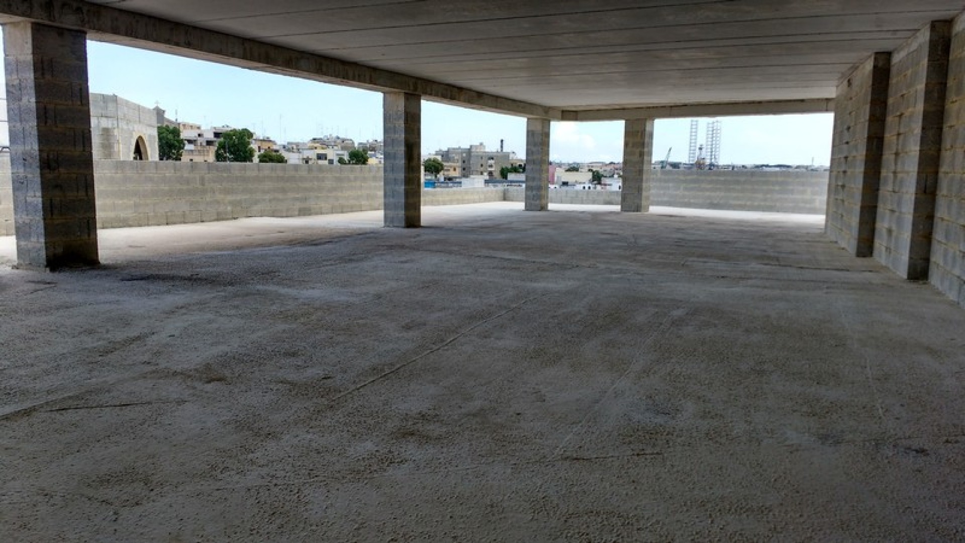 Showroom or Office Block Close to Lidl in Qormi approx 4000 square metres for sale/to let