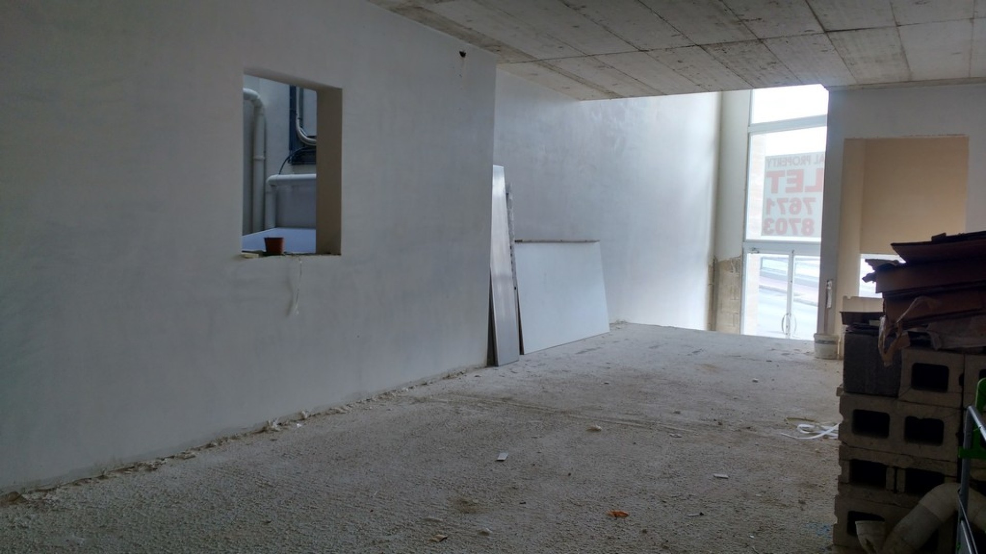 Real Estate Malta: 330 sqm commercial property in Xemxija on the seafront