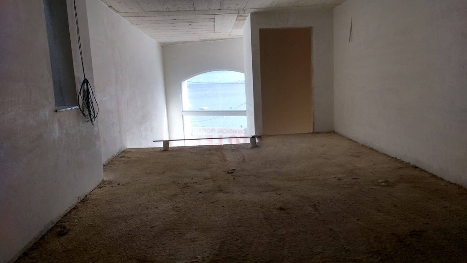 Real Estate Malta: 330 sqm commercial property in Xemxija on the seafront