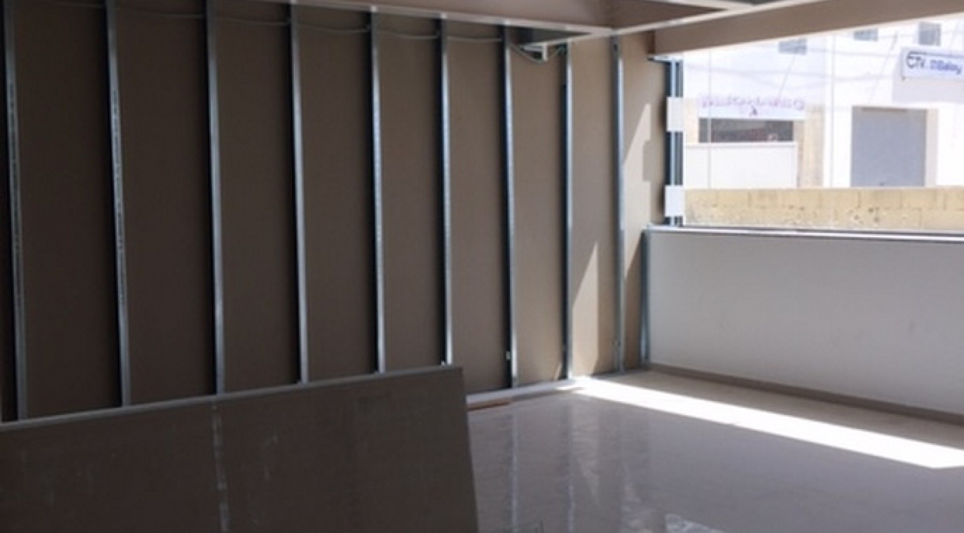 Brand new ground floor 80sqm office in Gudja