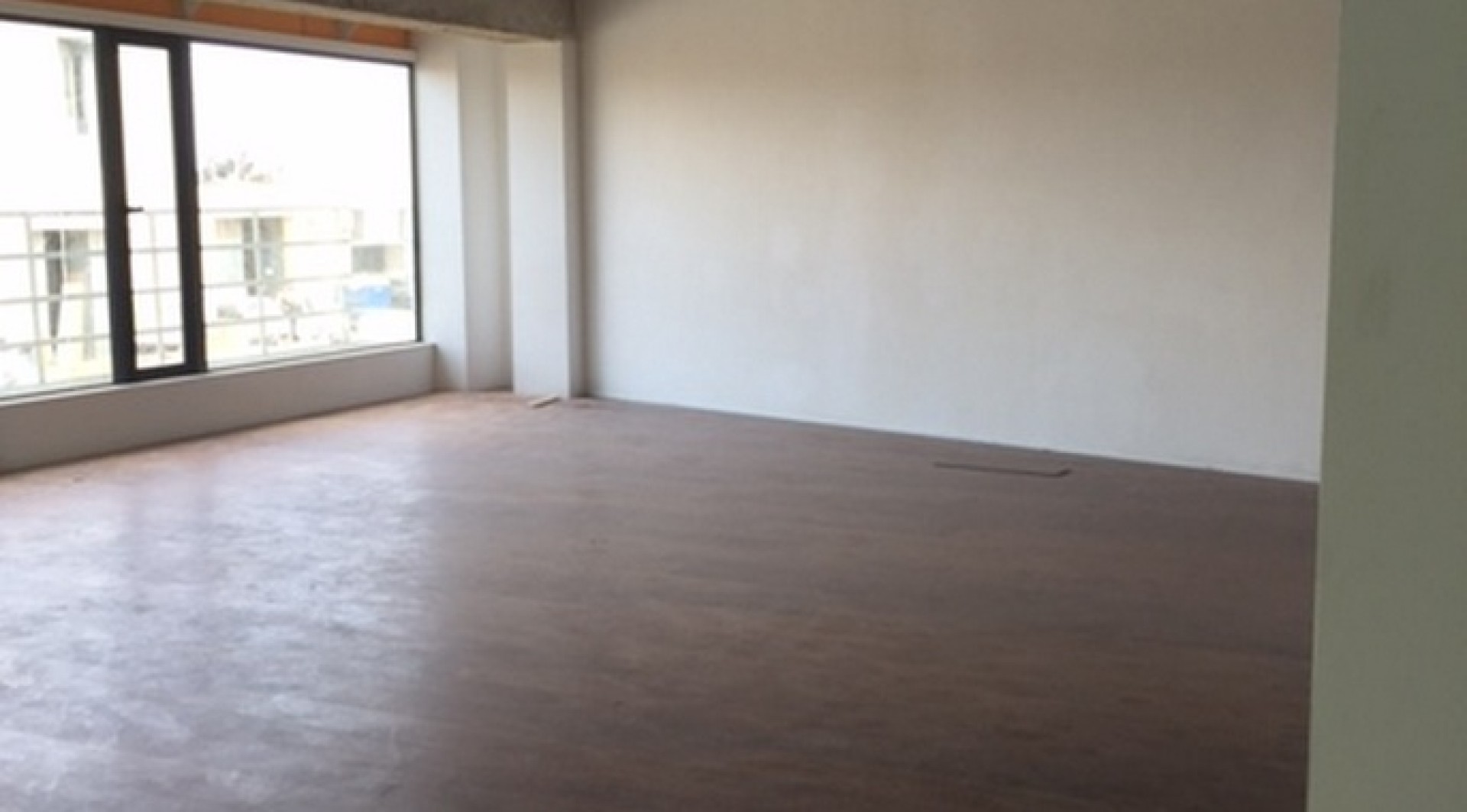 Modern 140sqm Office in Gudja
