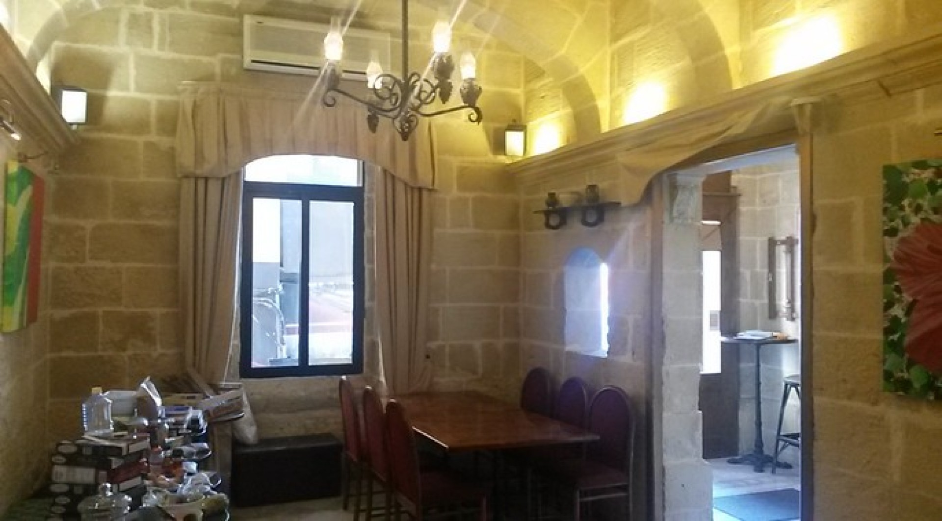 Business for sale/to let in Malta: 200 sq/m Restaurant in M'Scala