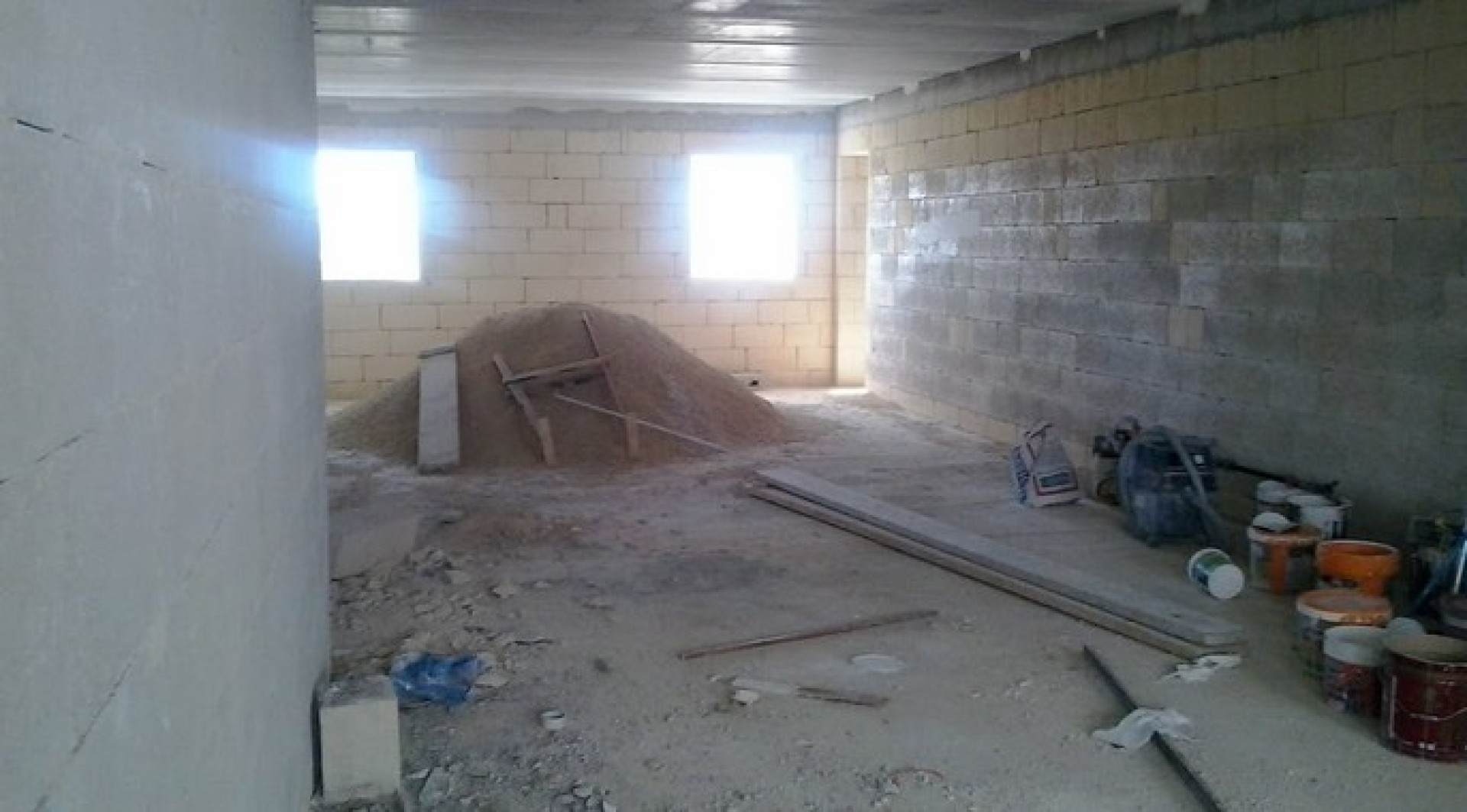 Offices for rent Malta: Commercial property in Luqa for rent