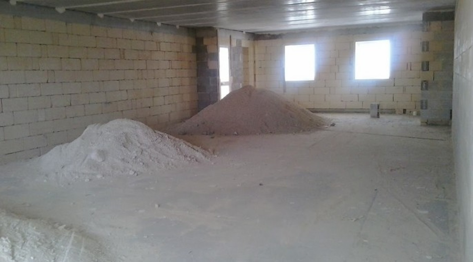 Offices for rent Malta: Commercial property in Luqa for rent