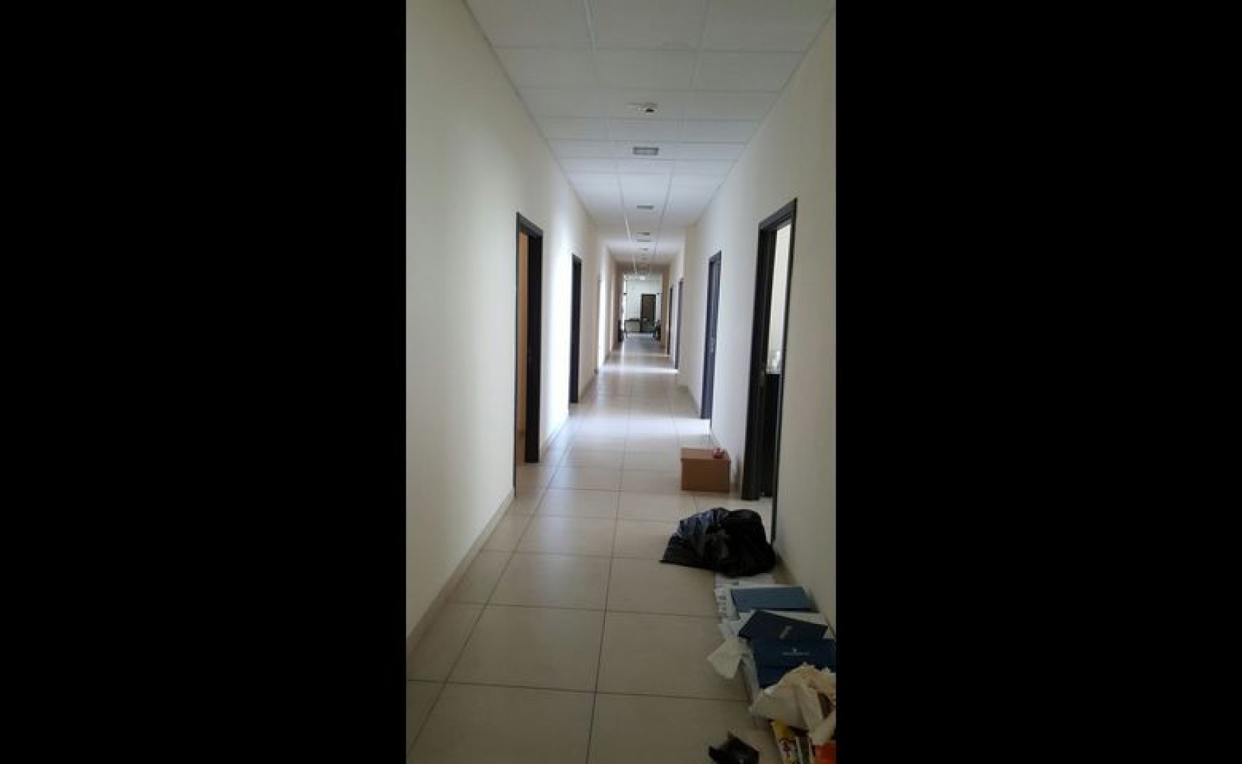 Office / Shop to let Malta: 600sqm showroom for rent in Zebbug