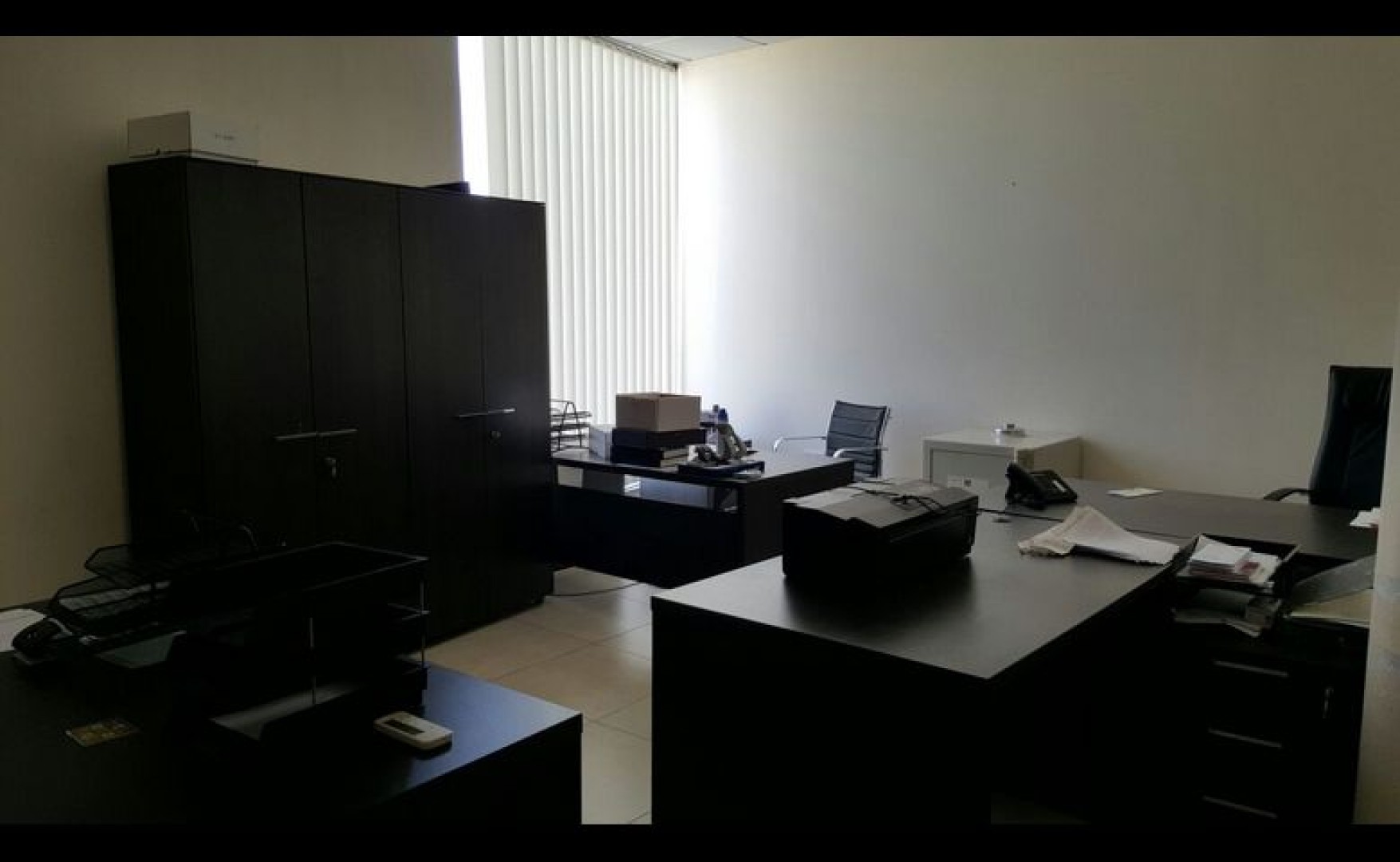 Office / Shop to let Malta: 600sqm showroom for rent in Zebbug