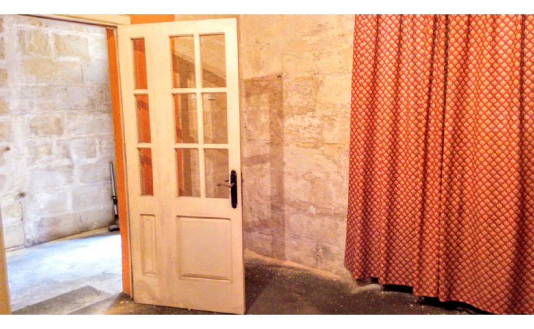 Shops to let Malta: Marsascala 55sqm property for rent