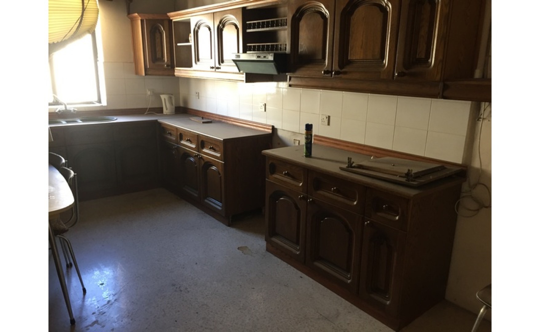 Office for rent in Malta: 100sqm corner property to let in Qormi