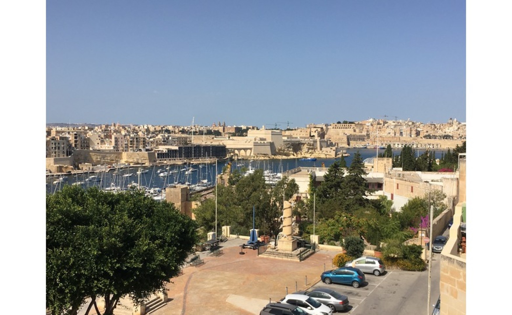 Real estate Malta: Unconverted Townhouse For SALE with 4 bedrooms and Roof Terrace with Seaviews