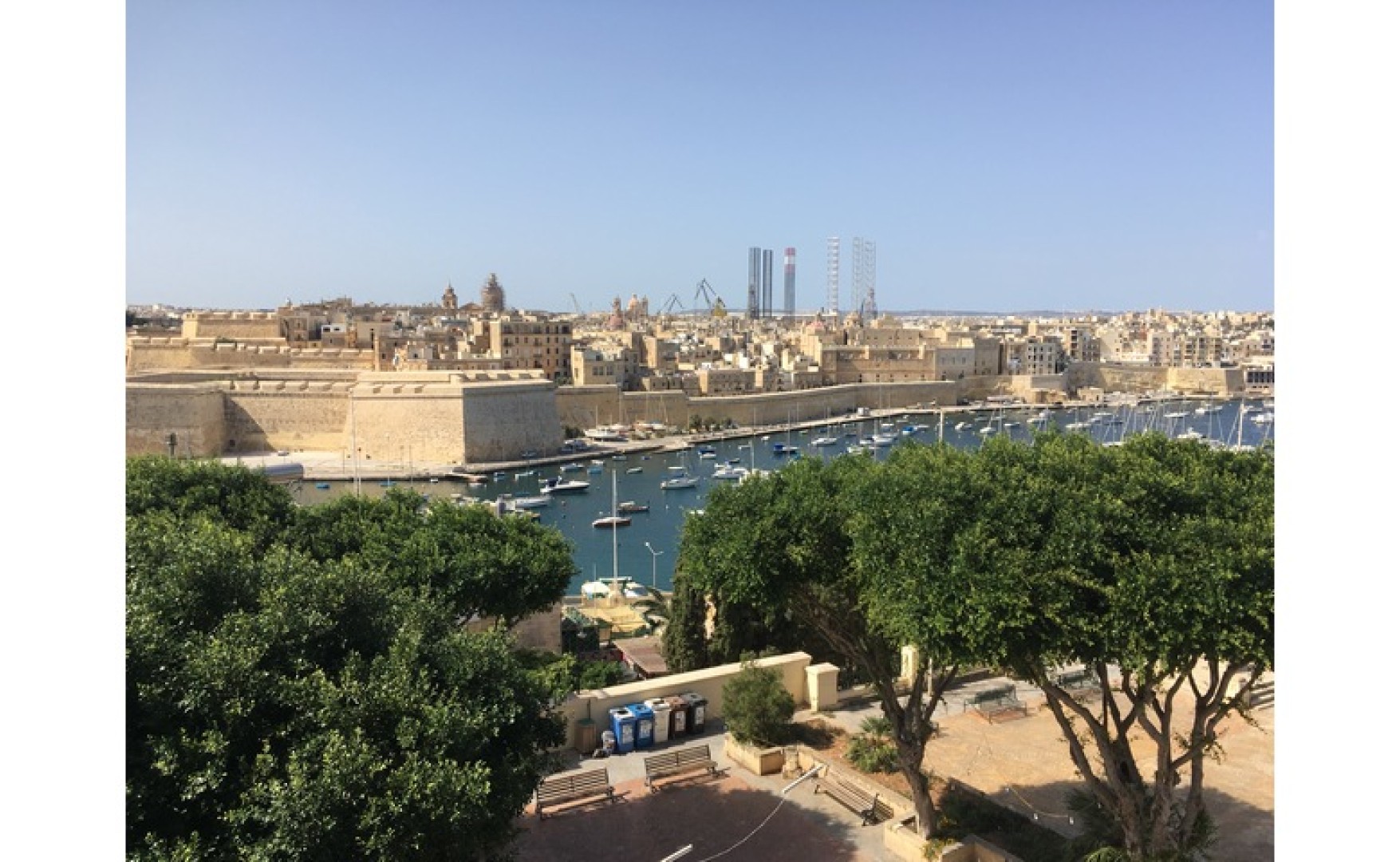 Real estate Malta: Unconverted Townhouse For SALE with 4 bedrooms and Roof Terrace with Seaviews