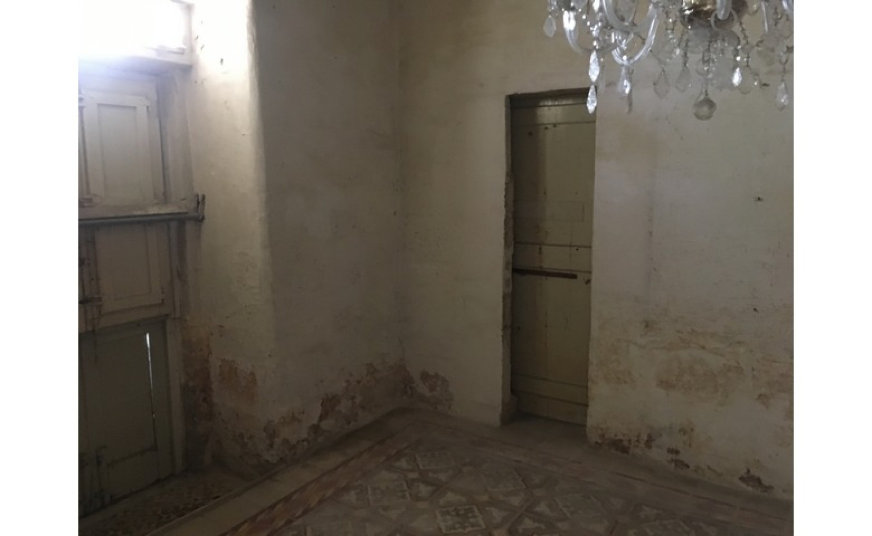 Real estate Malta: Unconverted Townhouse For SALE with 4 bedrooms and Roof Terrace with Seaviews