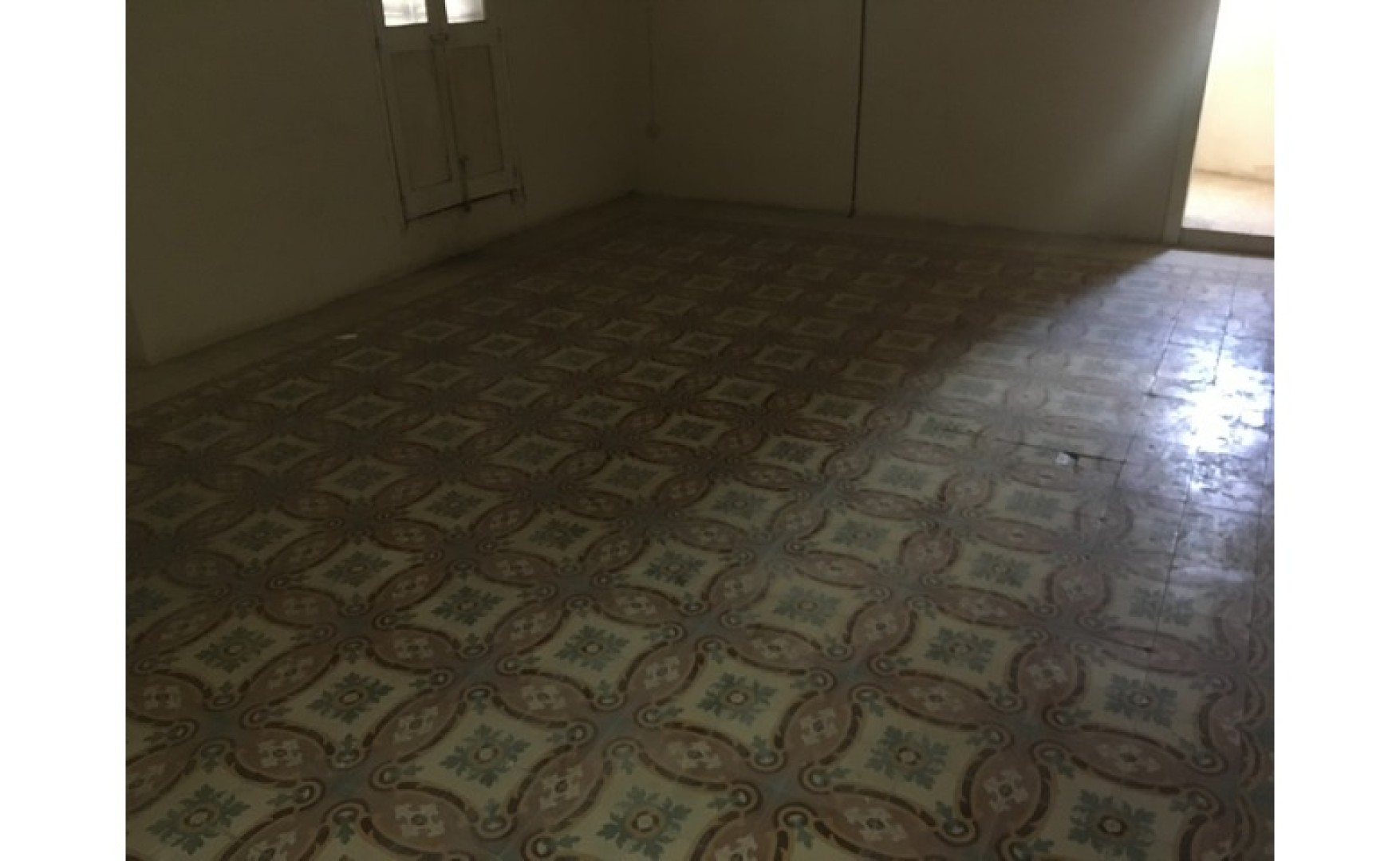 Real estate Malta: Unconverted Townhouse For SALE with 4 bedrooms and Roof Terrace with Seaviews