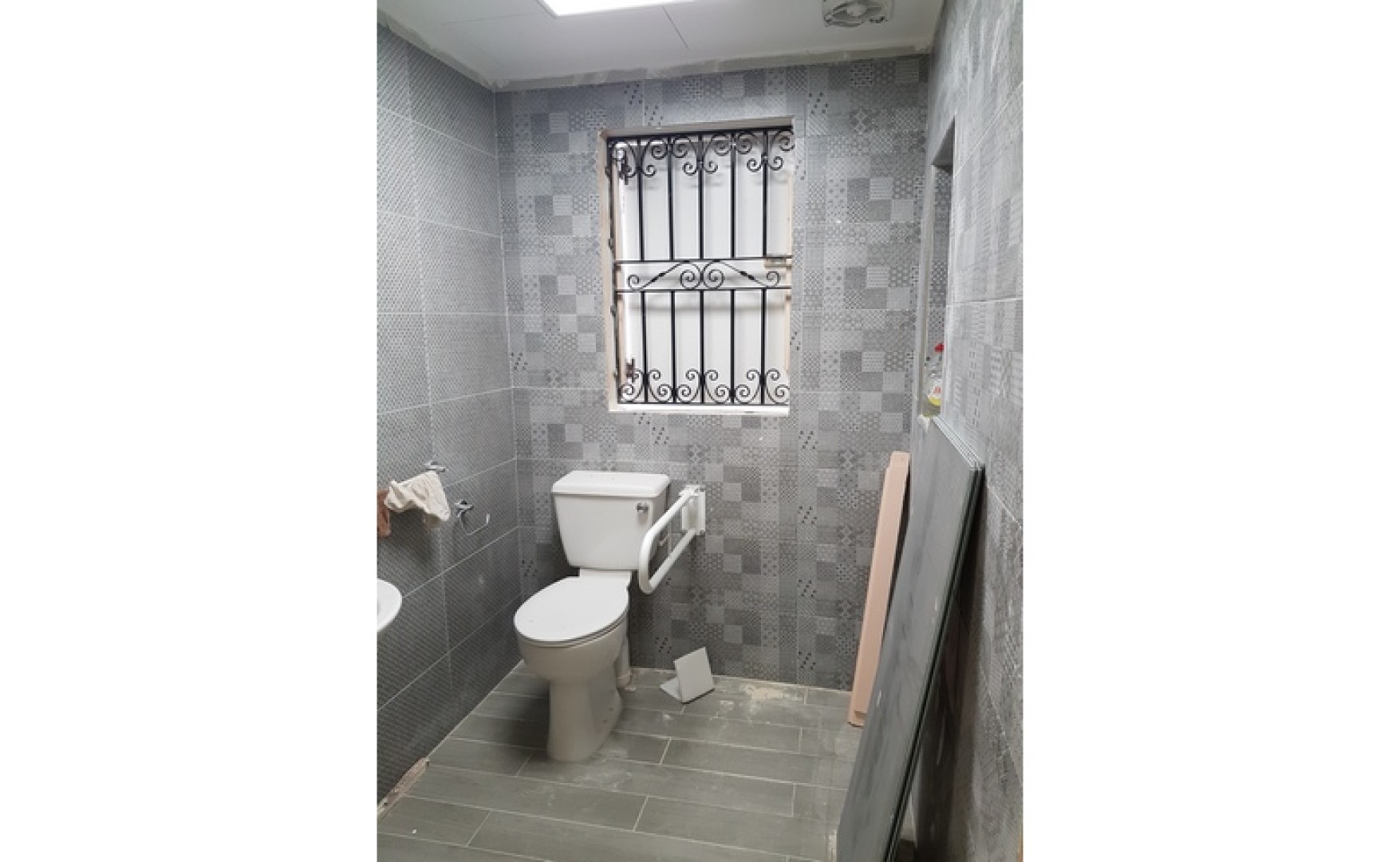 Offices for rent in Malta: 150sqm property for rent in B'bugia