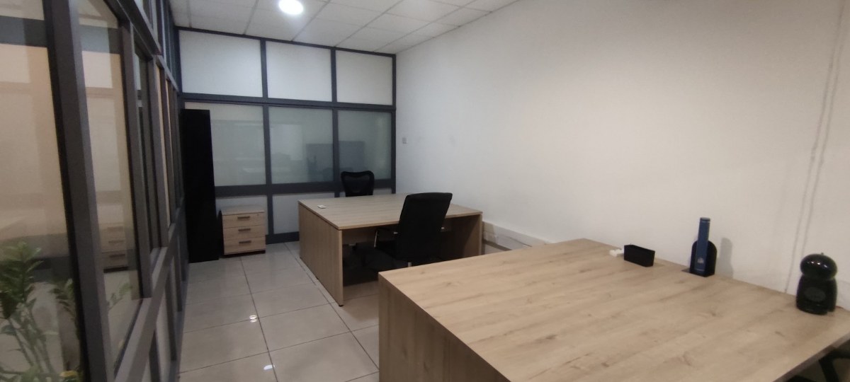 Offices for rent in Malta: 233sqm office to let in Zebbug