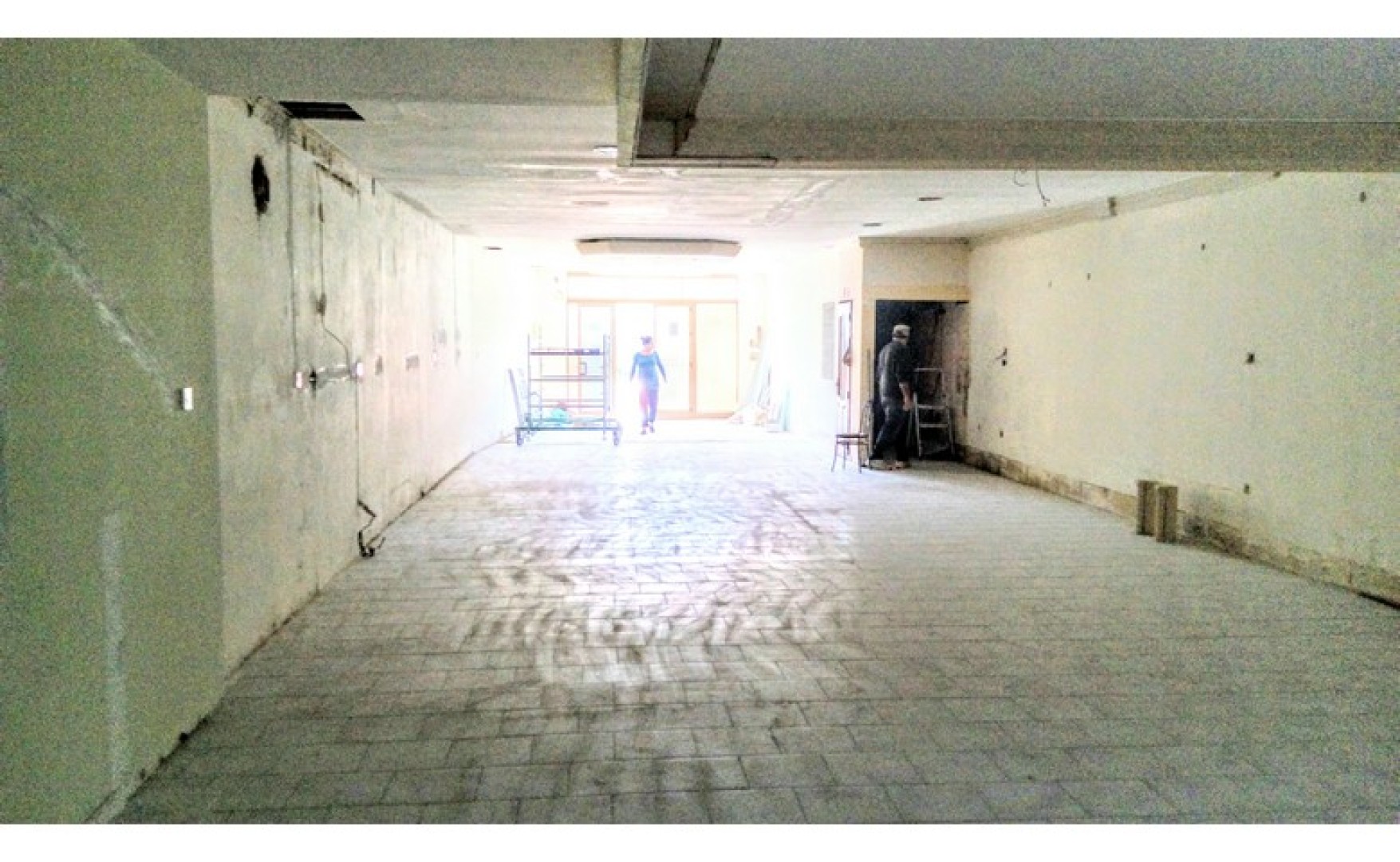 Shops for rent in Malta: Class 4b shop/office space on the busiest road in Zabbar