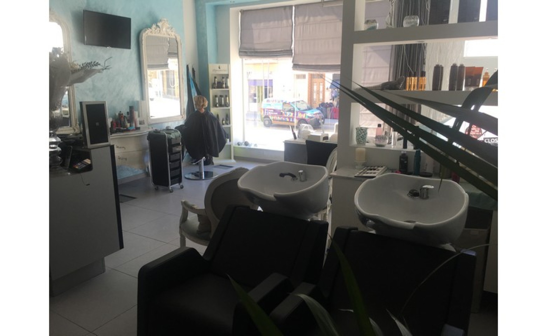 Shops for rent in Malta: Zebbug salon 37sqm
