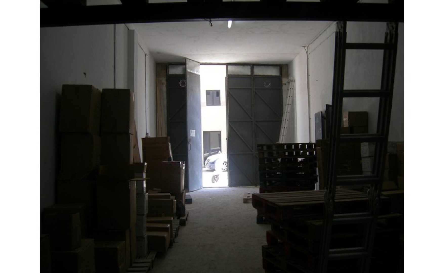 Real estate Malta: Store for rent in Zebbug