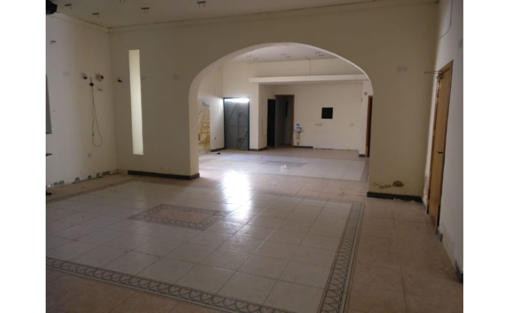 Shops for rent in Malta: 380sqm commercial premises in Rabat situated in a prime area