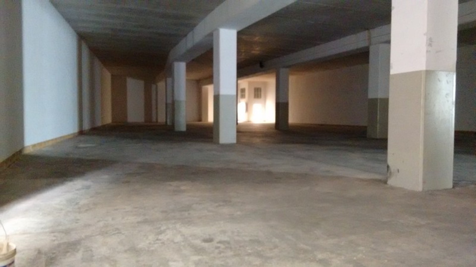 Warehouses for rent in Malta: 800 square metre Warehouse for Rent in Handaq Qormi
