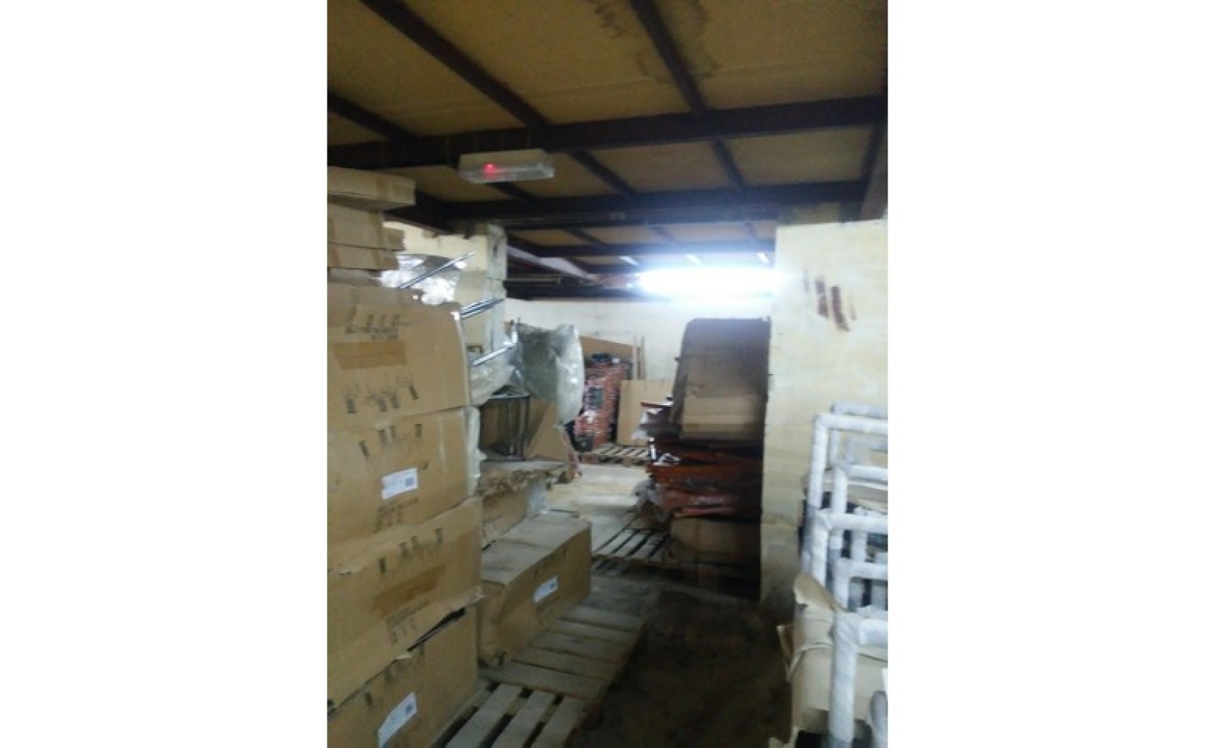 Estate agents Malta: Qormi 240 sqm commercial premises for rent