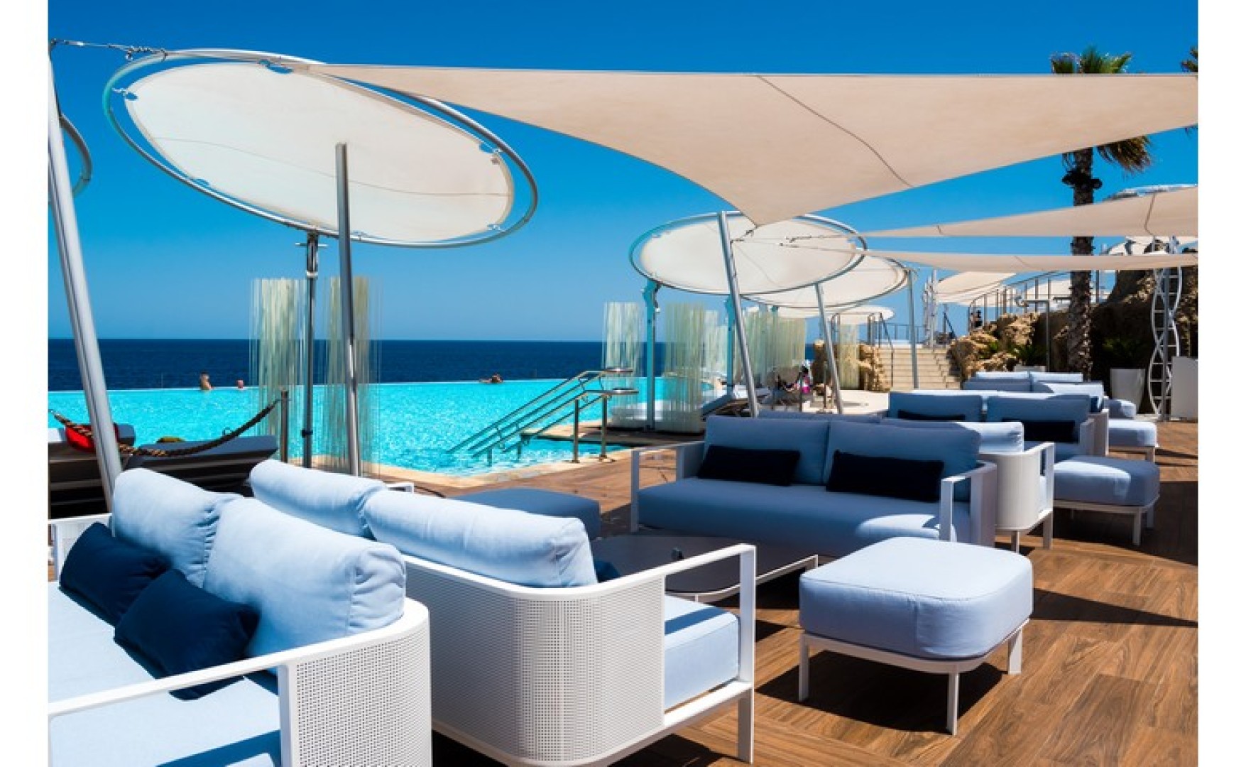 Short Lets Malta: Panoramic Venue for Private functions and Parties with Infinity Pool !