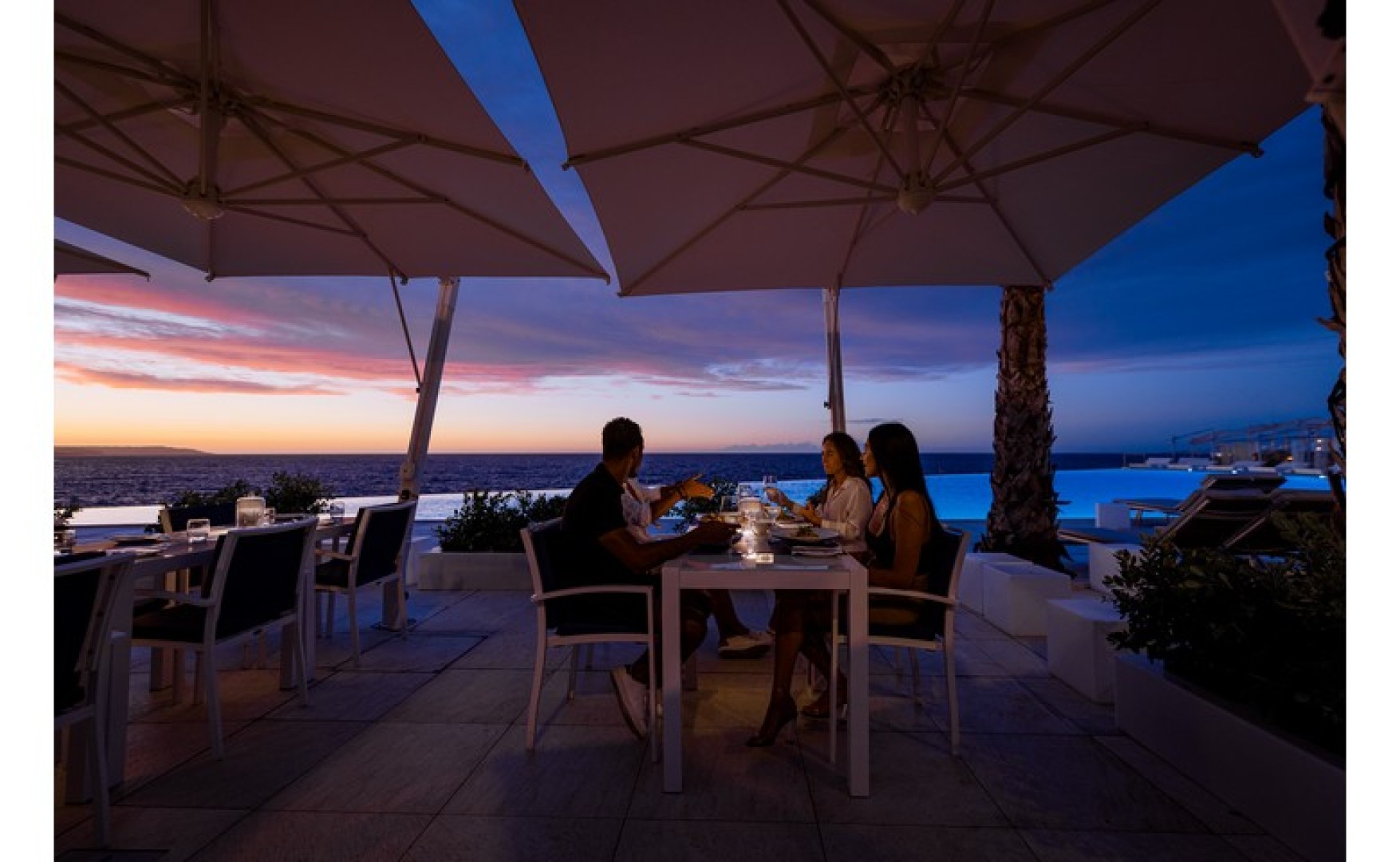 Short Lets Malta: Panoramic Venue for Private functions and Parties with Infinity Pool !