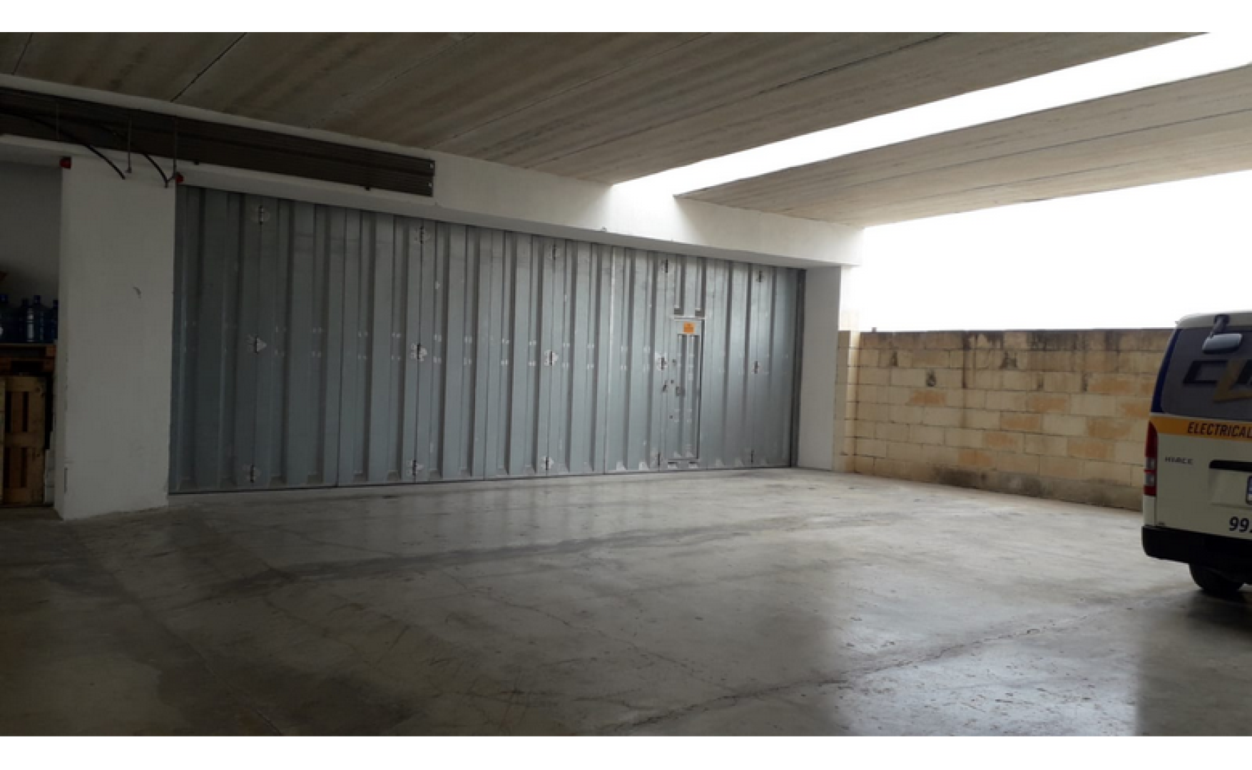 Warehouses for rent in Malta: 150qm premises for rent in Qormi
