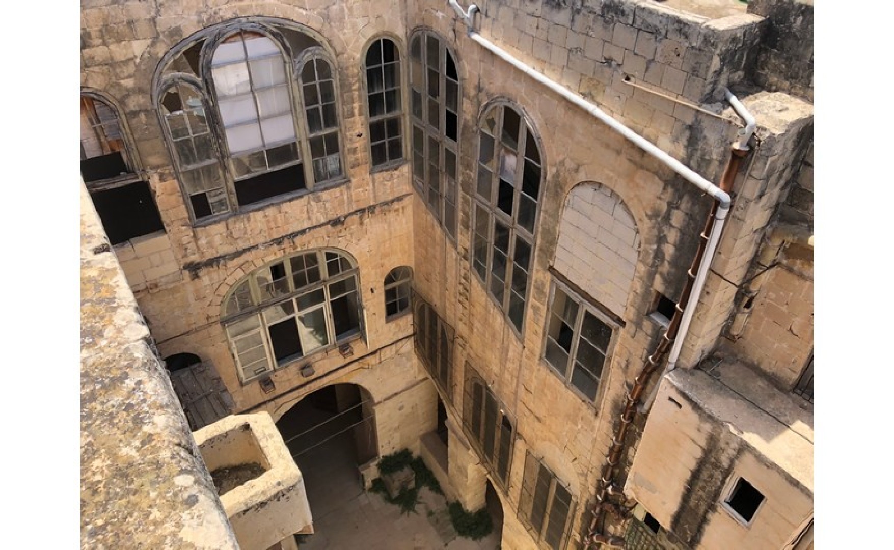 Real estate Malta: This is a Stunning Palazzo For Rent over 4 floors in the heart of Valletta