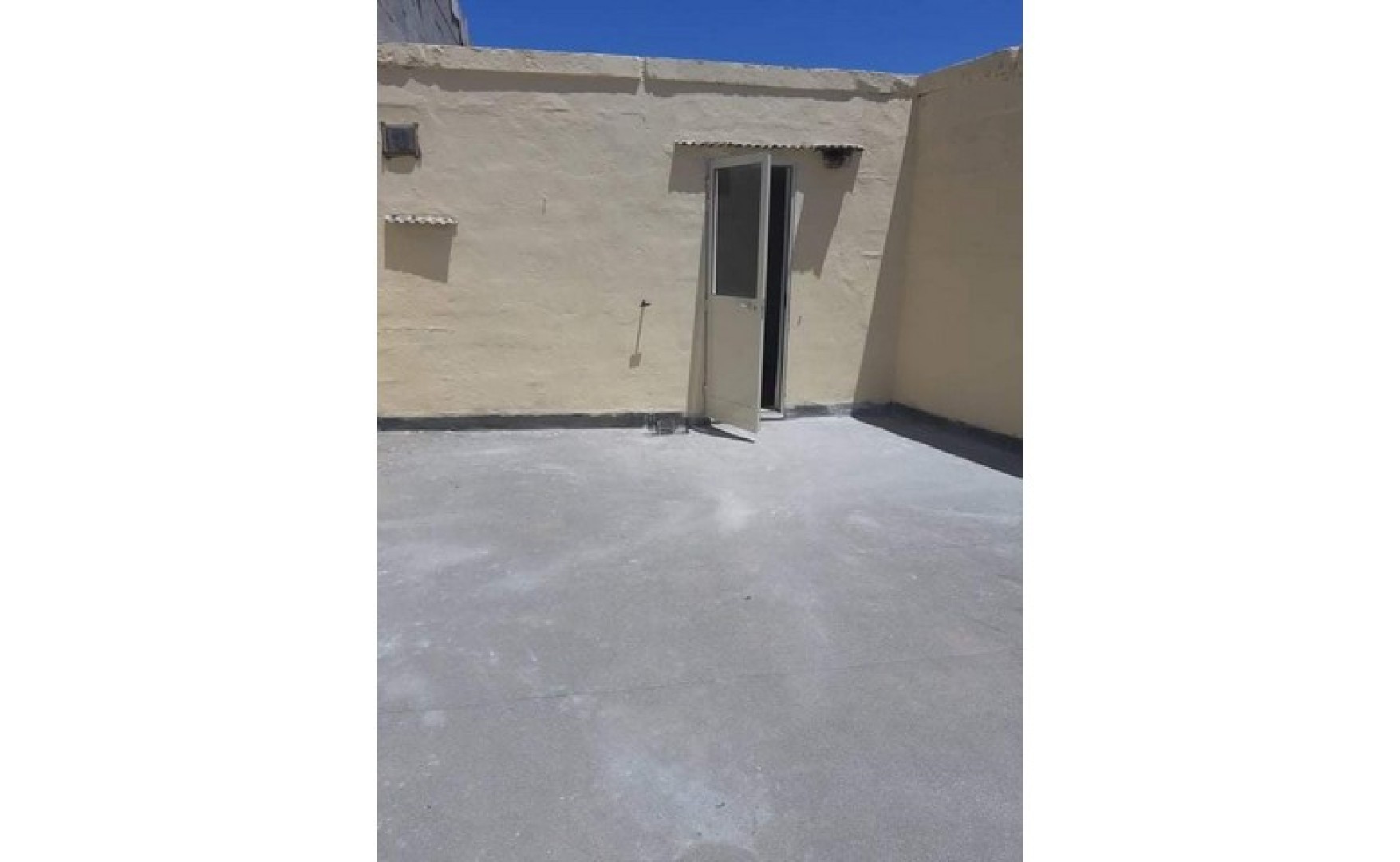 Offices for rent Malta:Central office for rent in Marsa