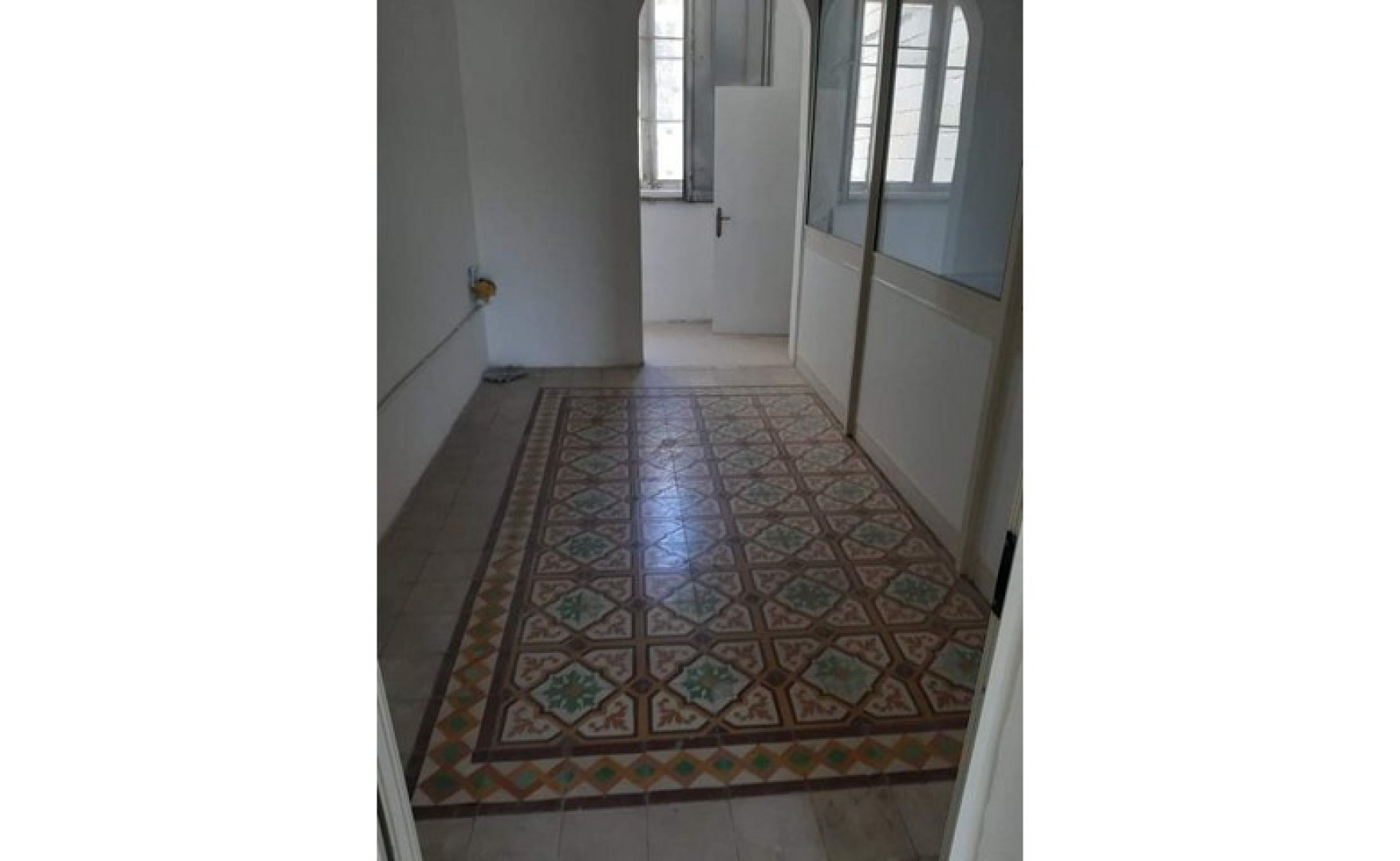 Offices for rent Malta:Central office for rent in Marsa