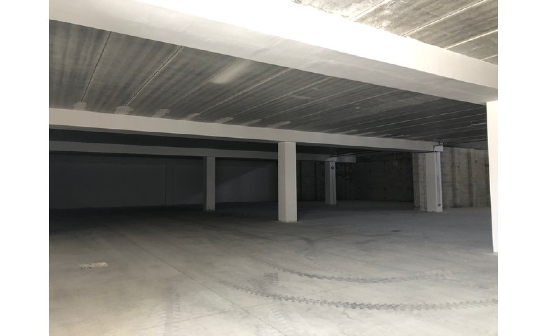 Real estate Malta: Burmarrad warehouse for rent with an area of 5000sqm ready built and ready to move into