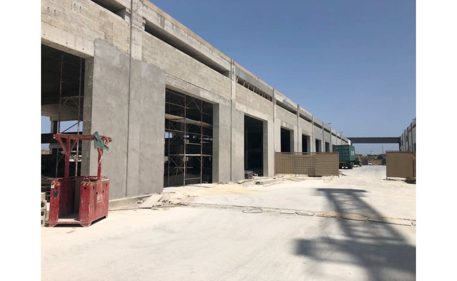 Real estate Malta: 10,000sqm Burmarrad Massive Warehouse for rent