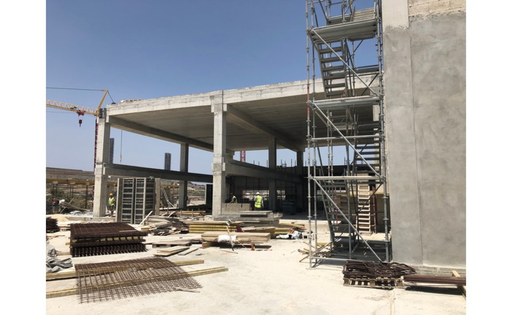Real estate Malta: Burmarrad 20,000sqm Office space / Warehouse for rent - excellent for manufacturing