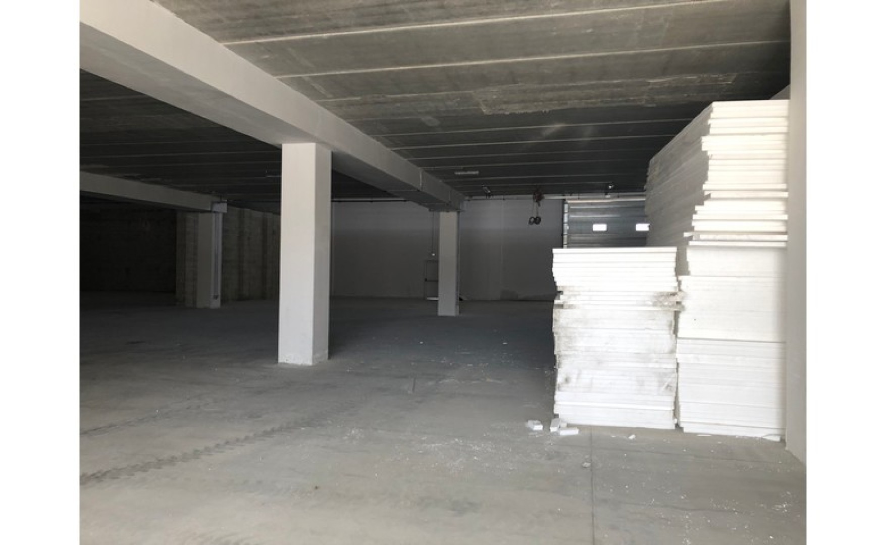 Real estate Malta: Burmarrad 20,000sqm Office space / Warehouse for rent - excellent for manufacturing