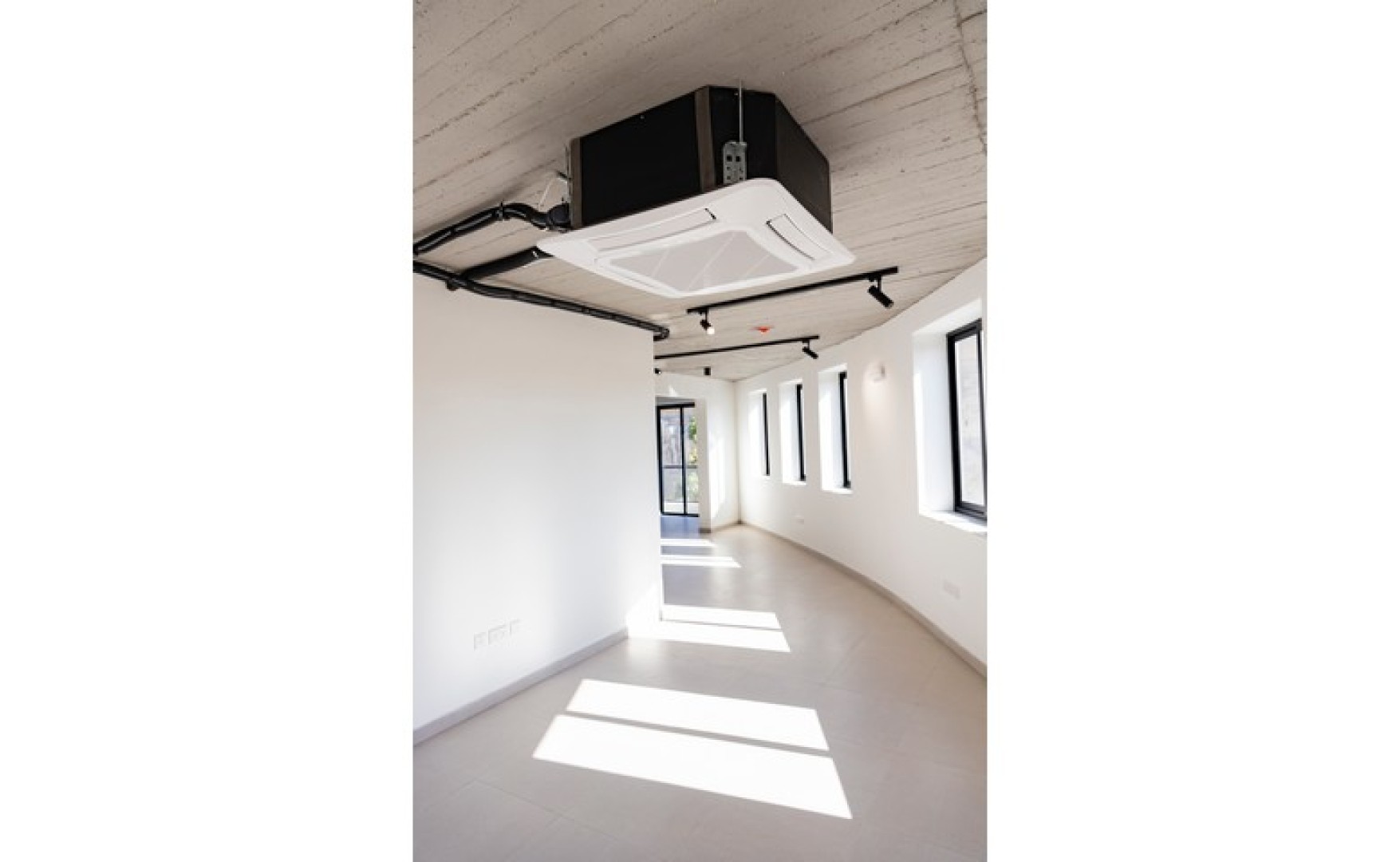 Offices for rent Malta: Central office to let in Marsa with an area of 80sqm